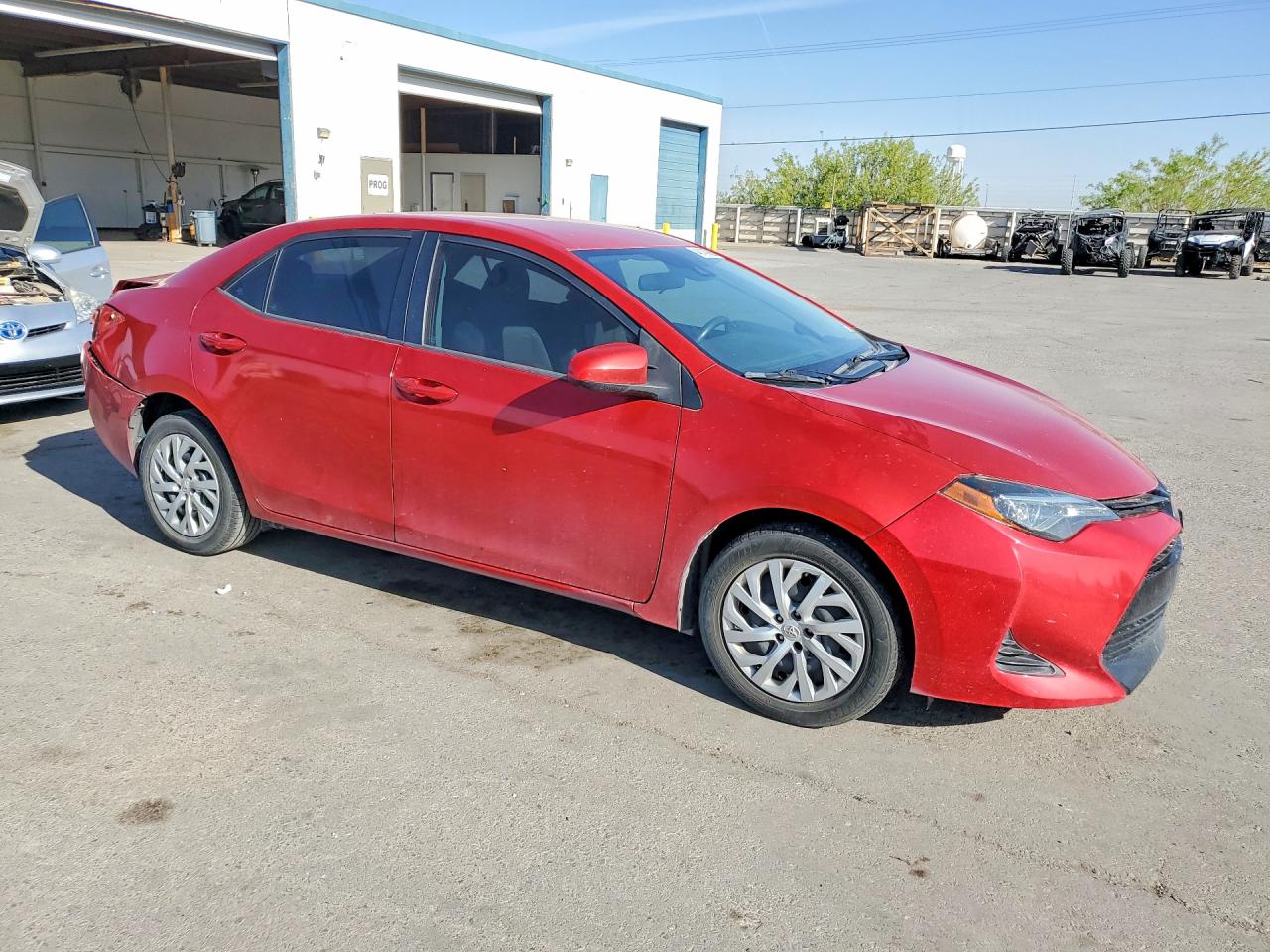 2019 TOYOTA COROLLA LE photo 10