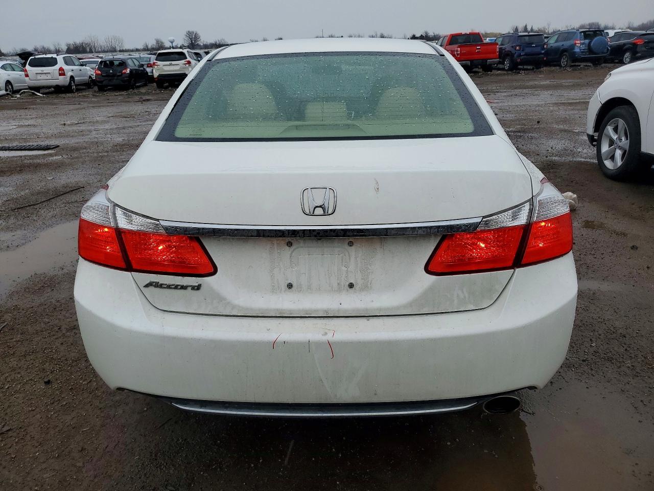 2013 HONDA ACCORD LX photo 11