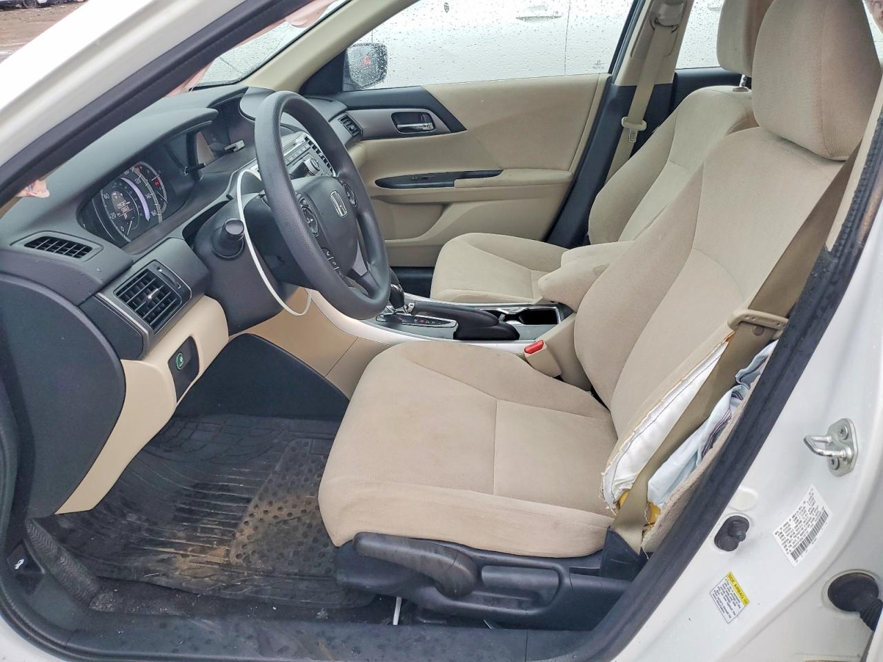 2013 HONDA ACCORD LX photo 13