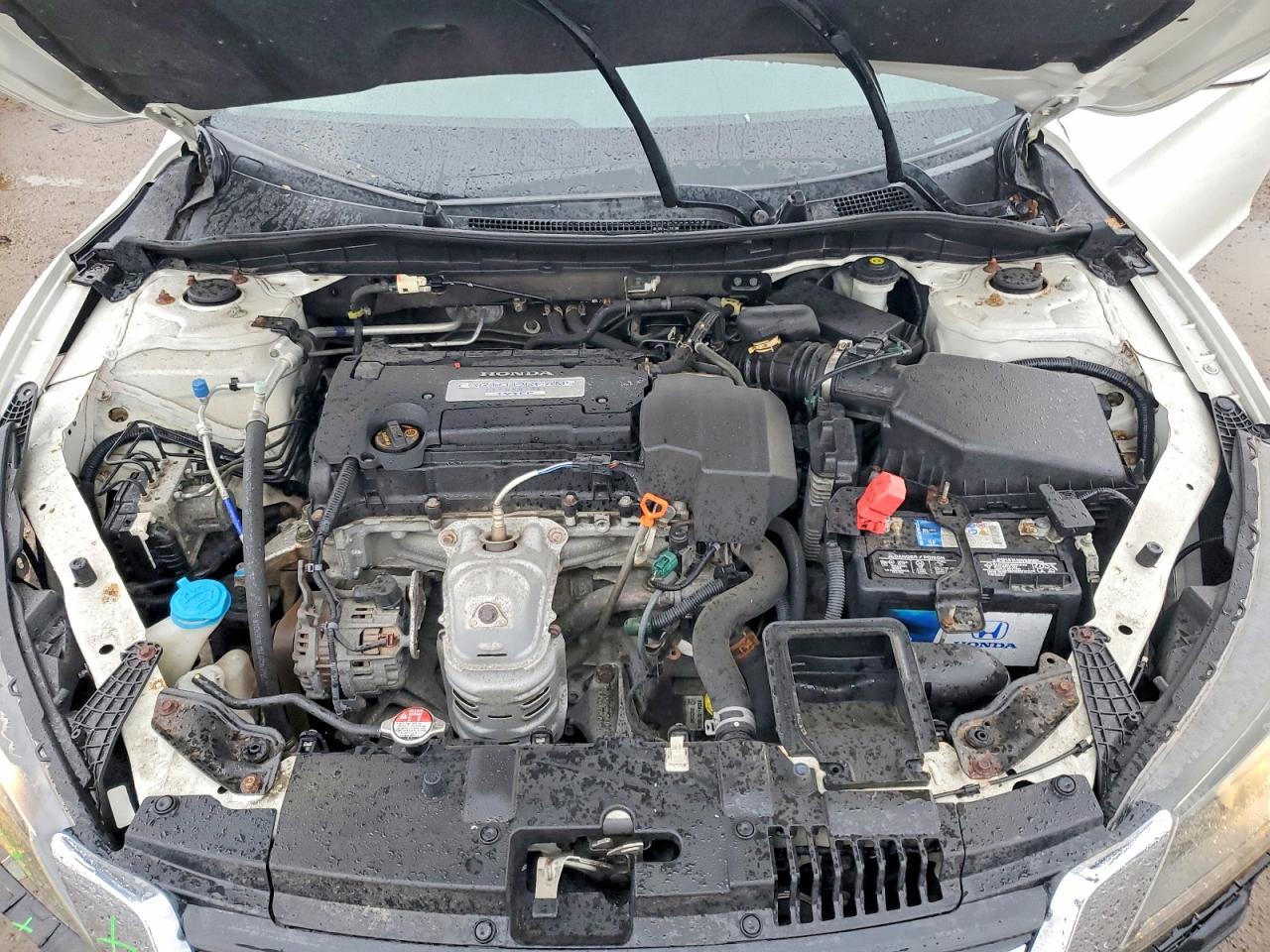 2013 HONDA ACCORD LX photo 21