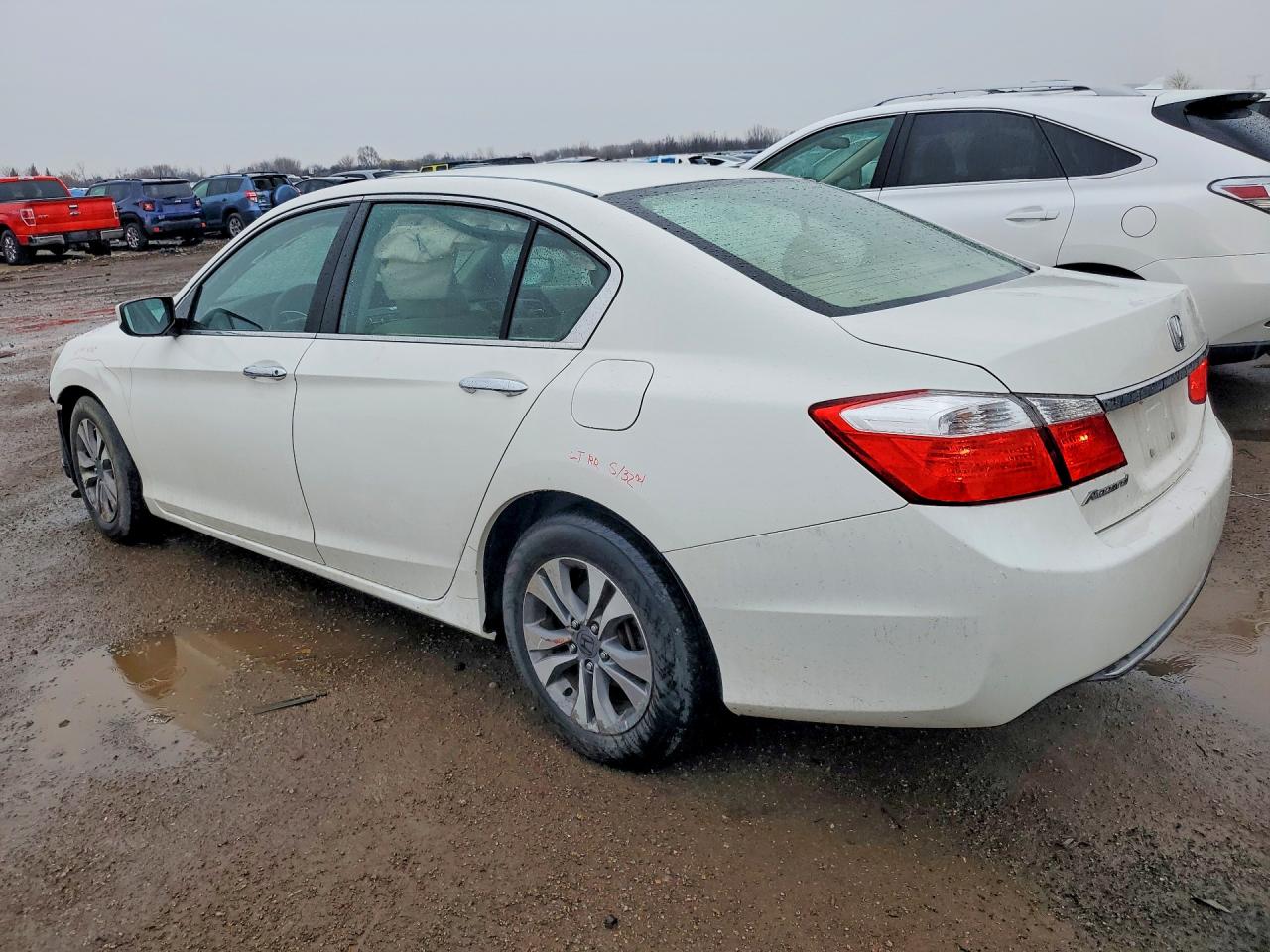 2013 HONDA ACCORD LX photo 3