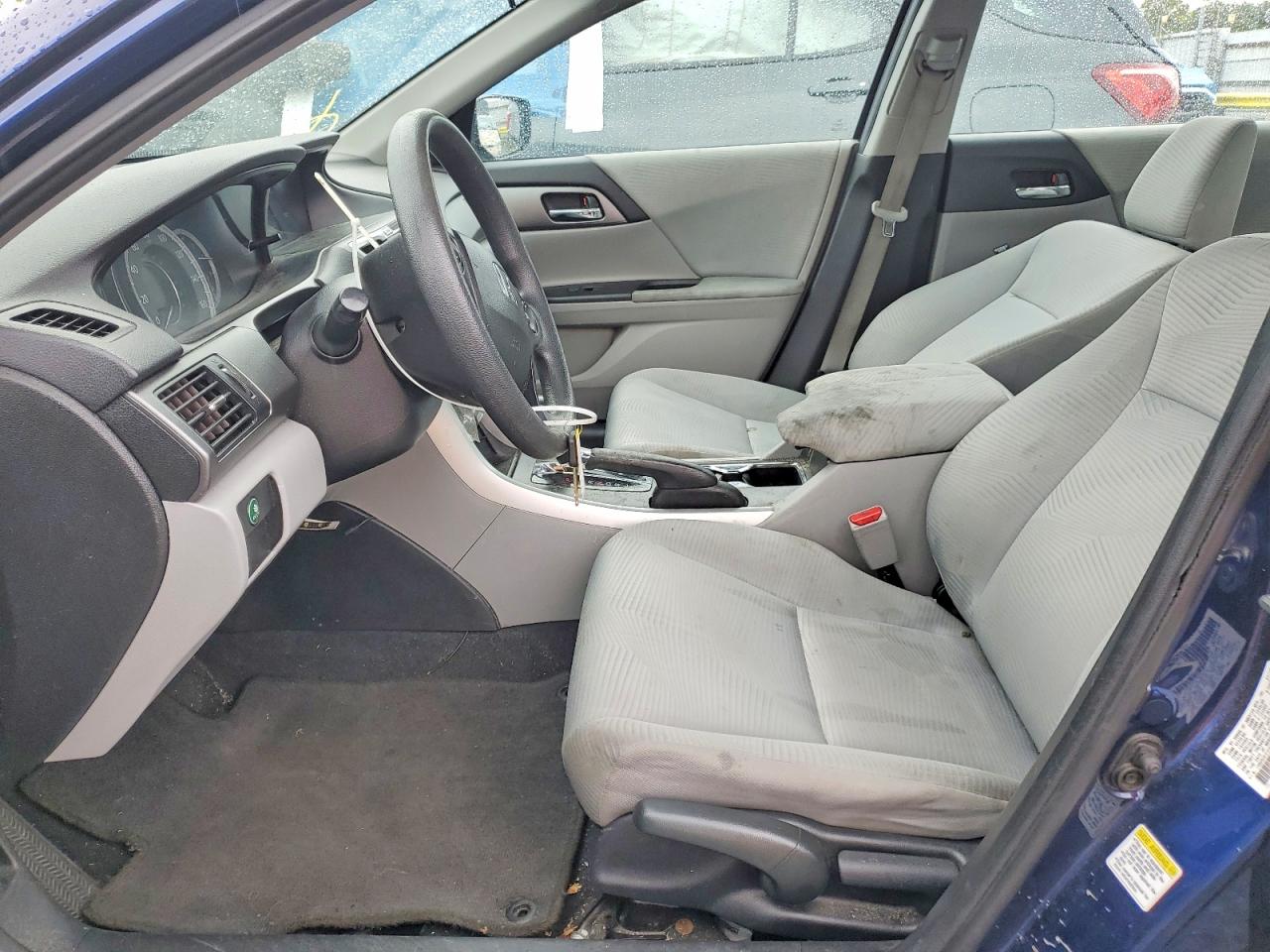 2015 HONDA ACCORD LX photo 13