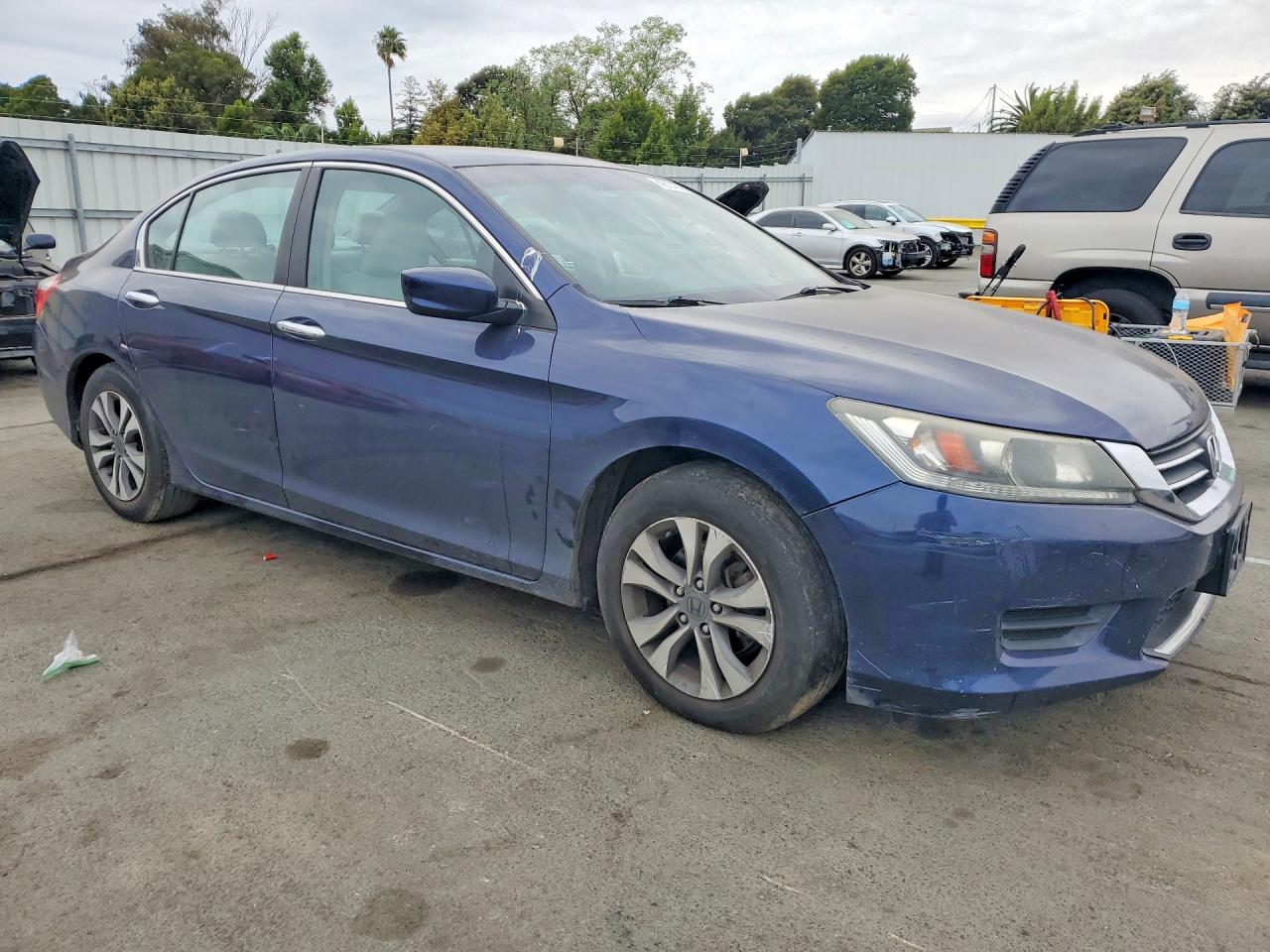 2015 HONDA ACCORD LX photo 7
