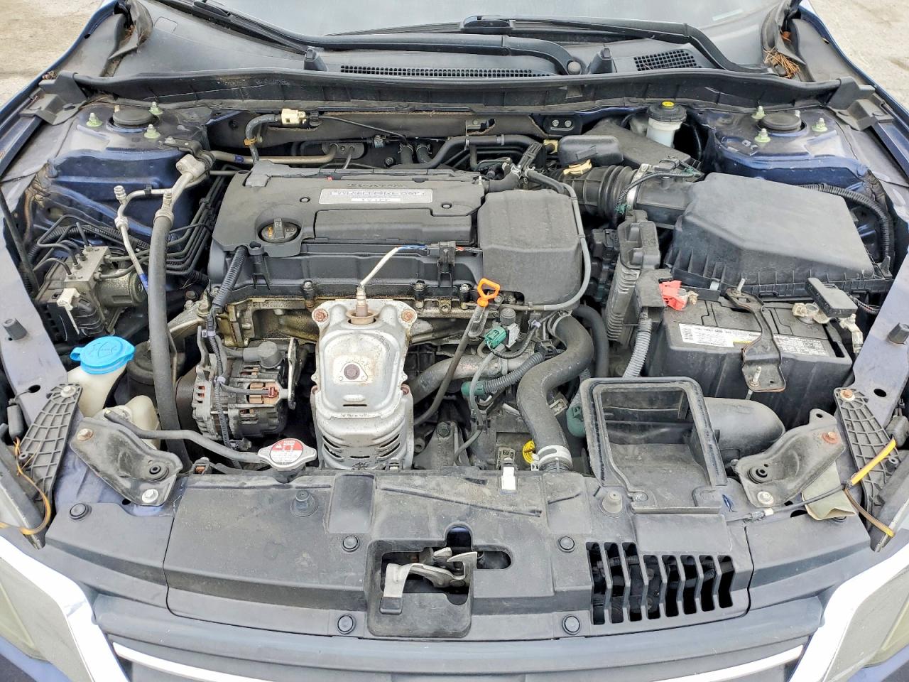 2015 HONDA ACCORD LX photo 21
