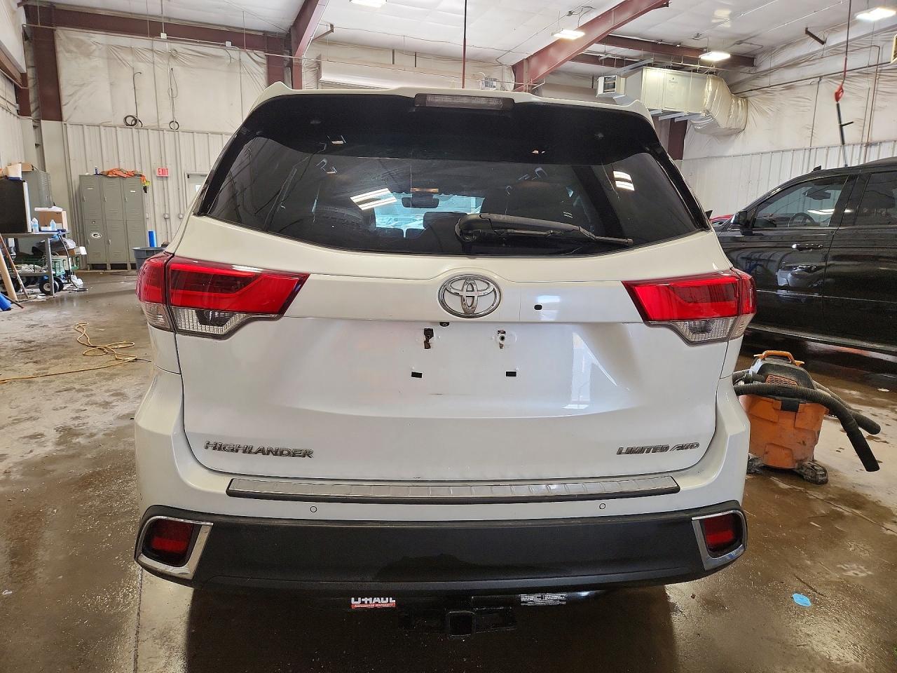 2019 TOYOTA HIGHLANDER LIMITED photo 11
