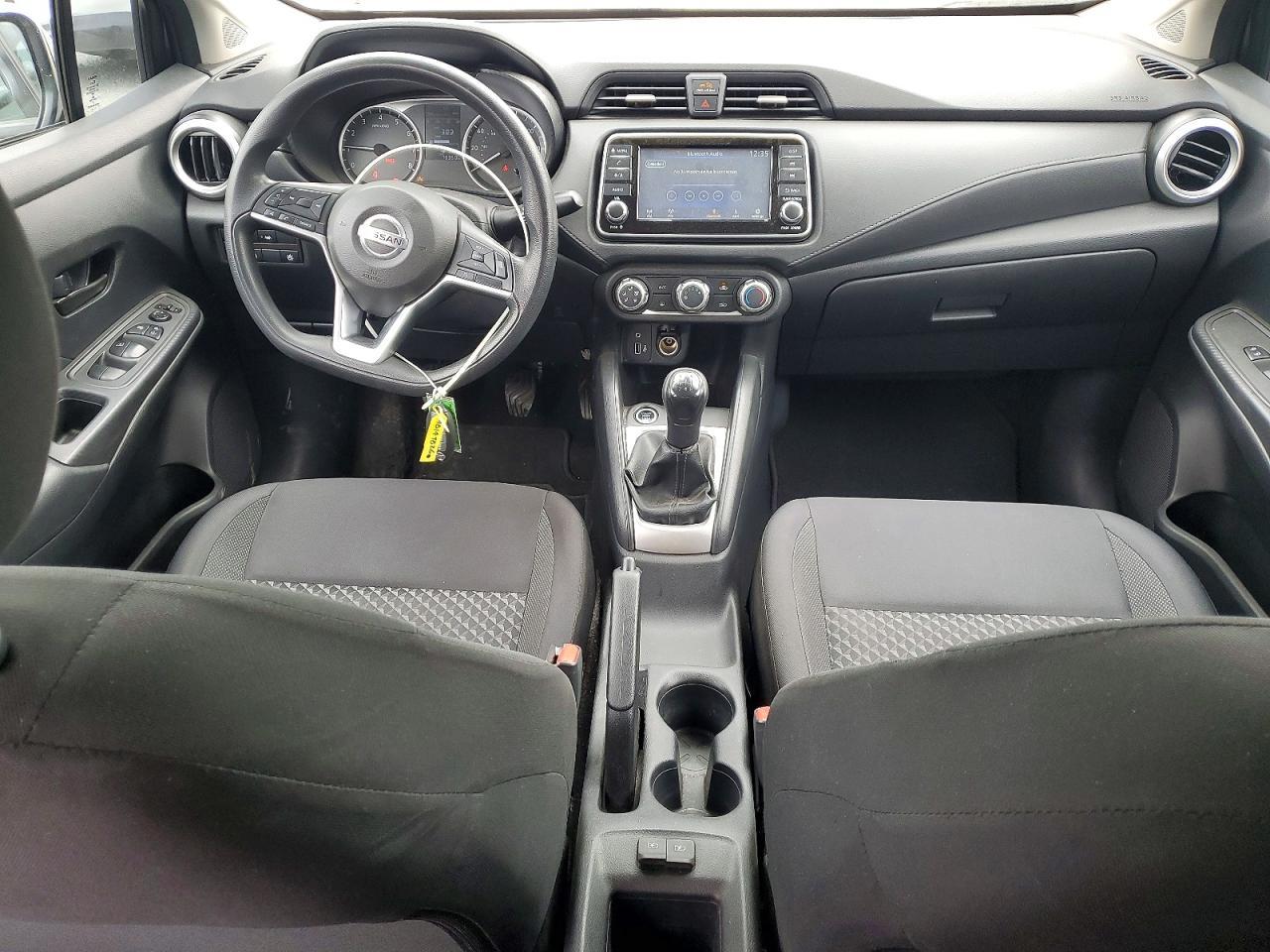2020 NISSAN VERSA S photo 8