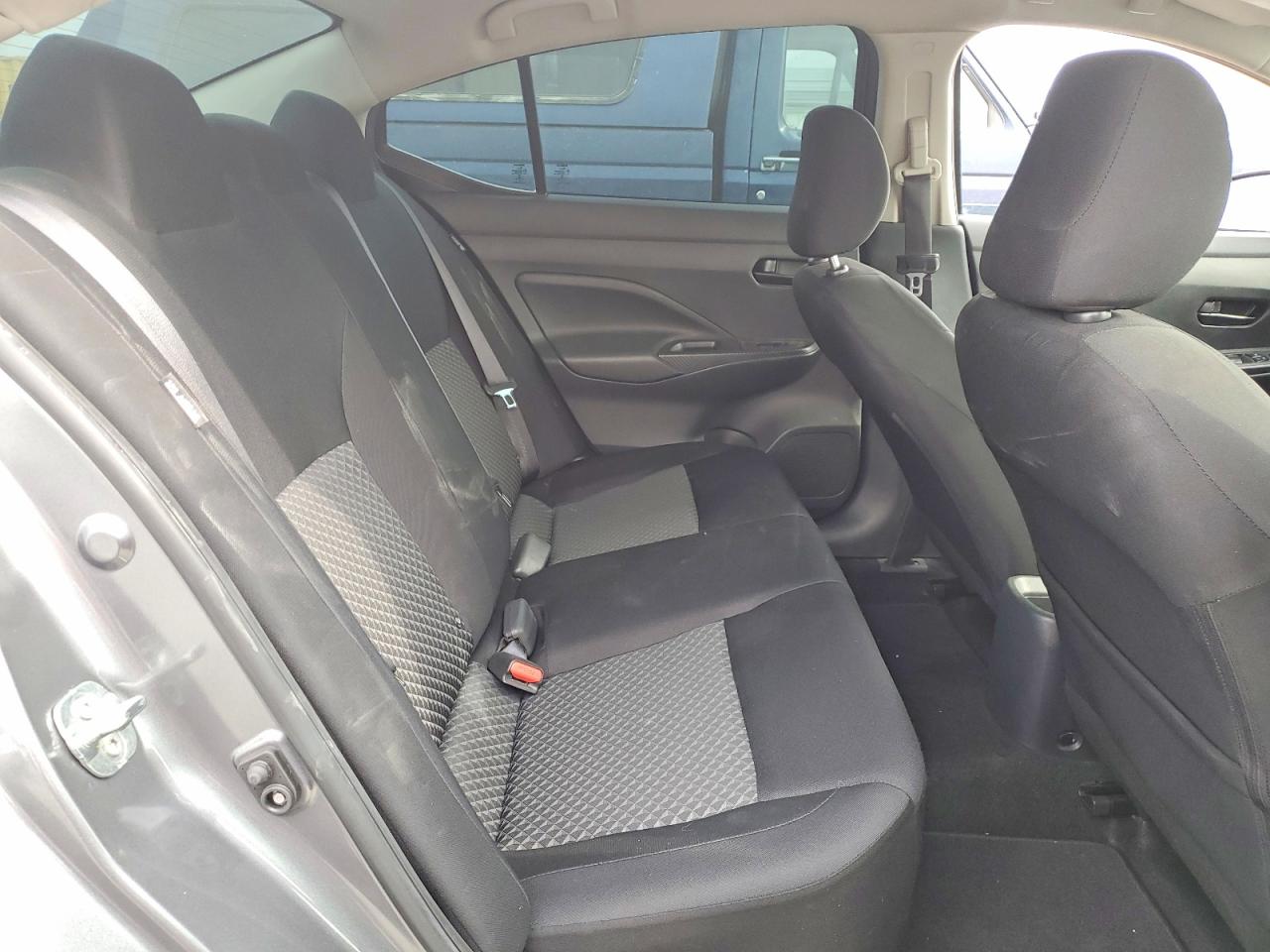 2020 NISSAN VERSA S photo 10