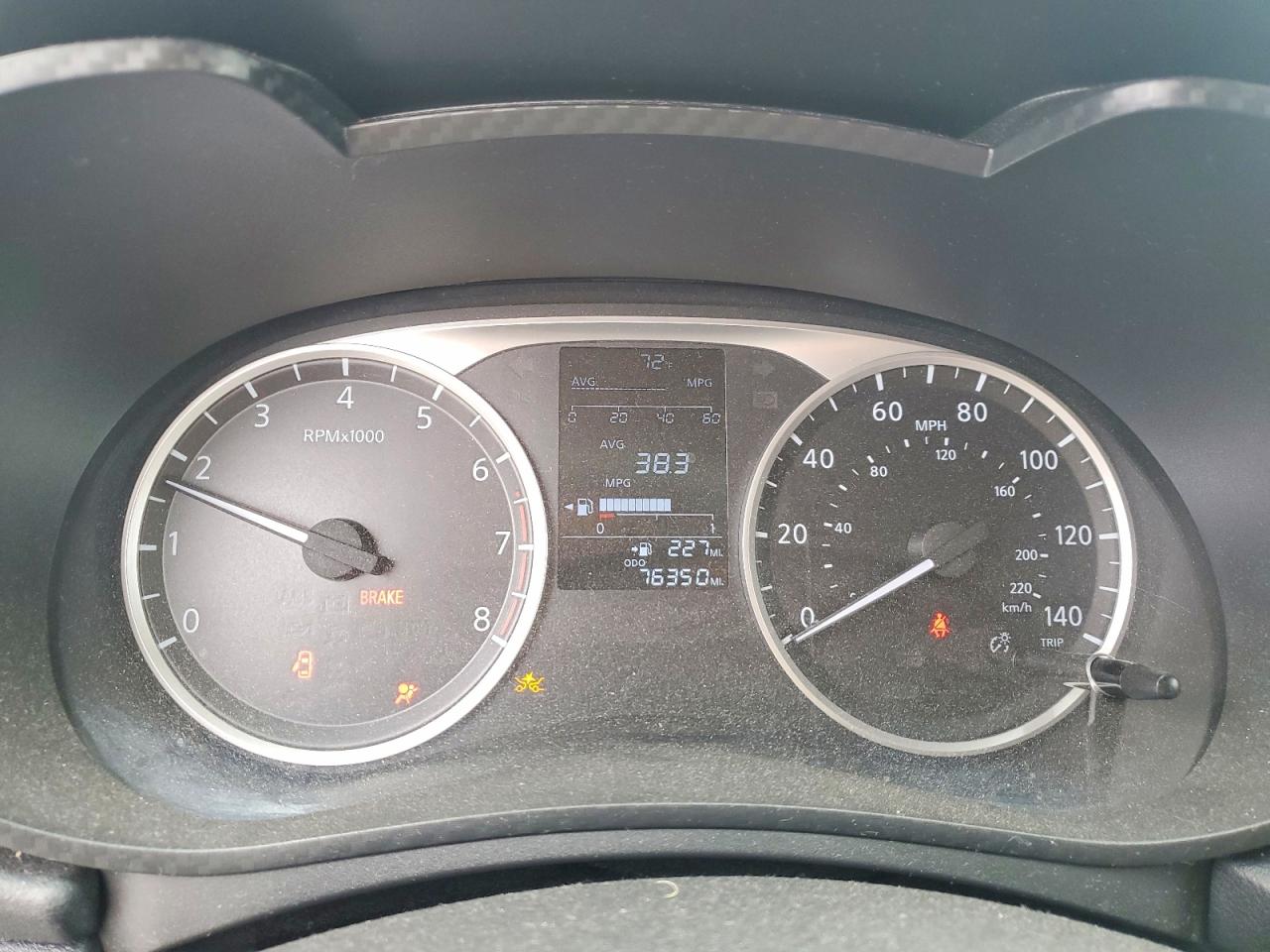 2020 NISSAN VERSA S photo 9