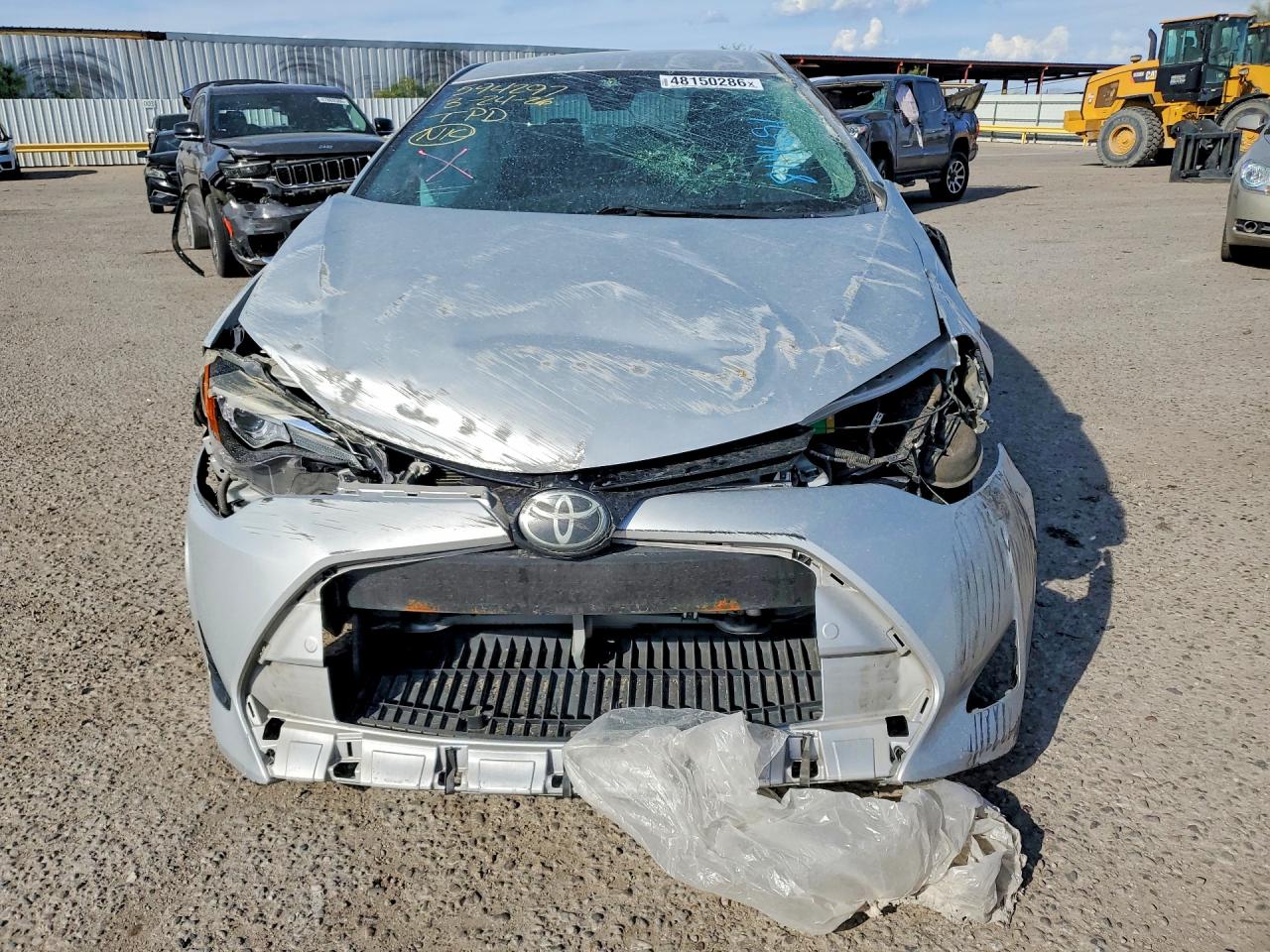 2017 TOYOTA COROLLA LE photo 13