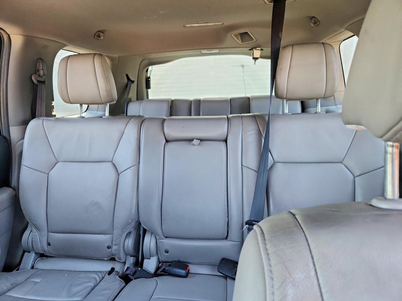 2015 HONDA PILOT EXL photo 28