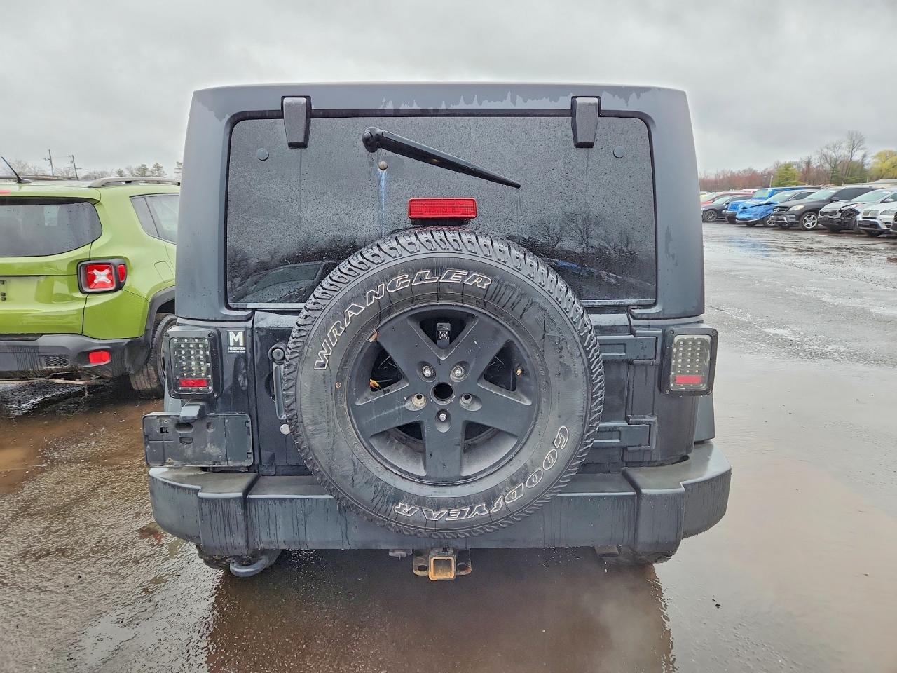 2013 JEEP WRANGLER UNLIMITED SPORT photo 16