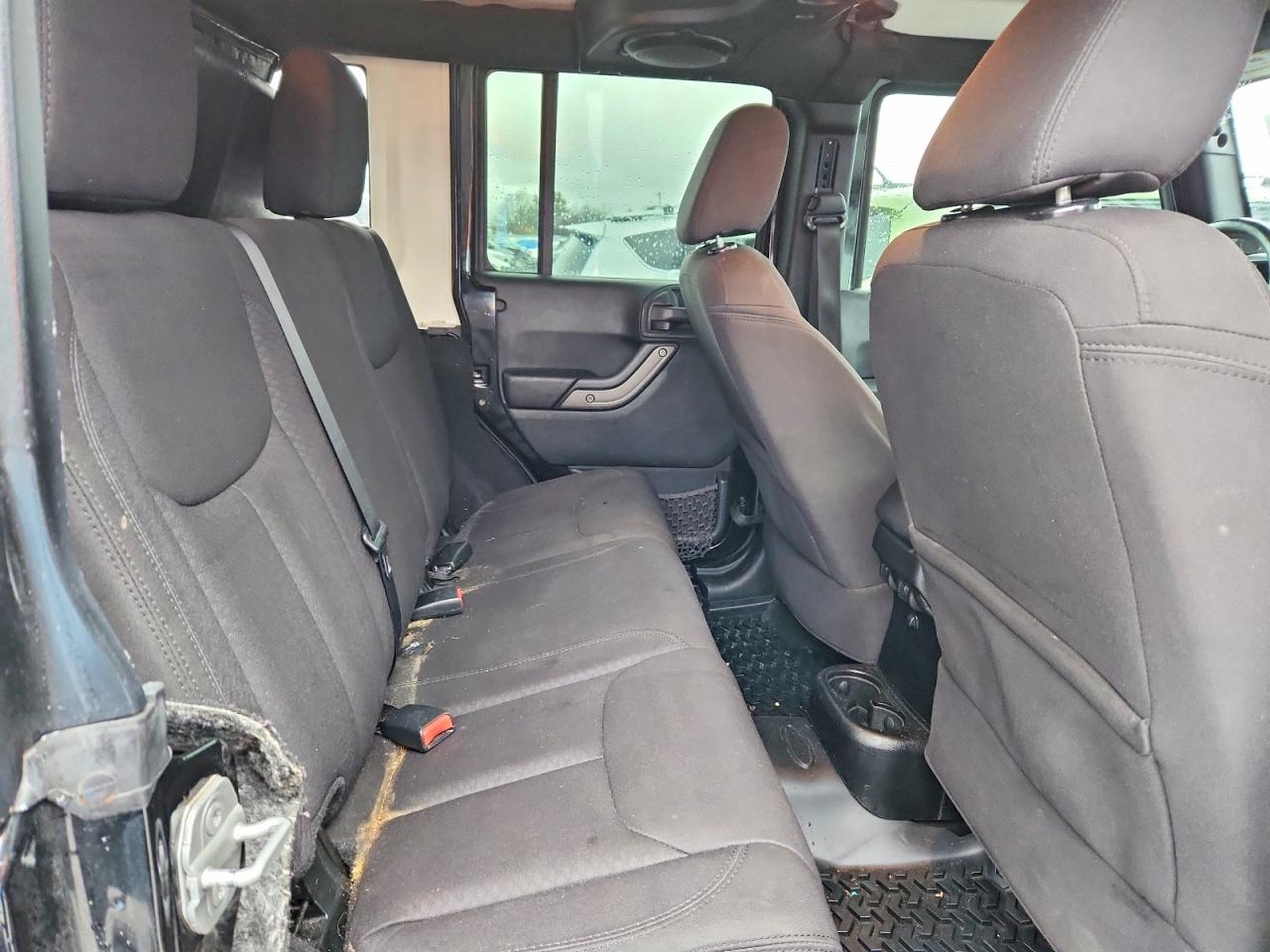 2013 JEEP WRANGLER UNLIMITED SPORT photo 28