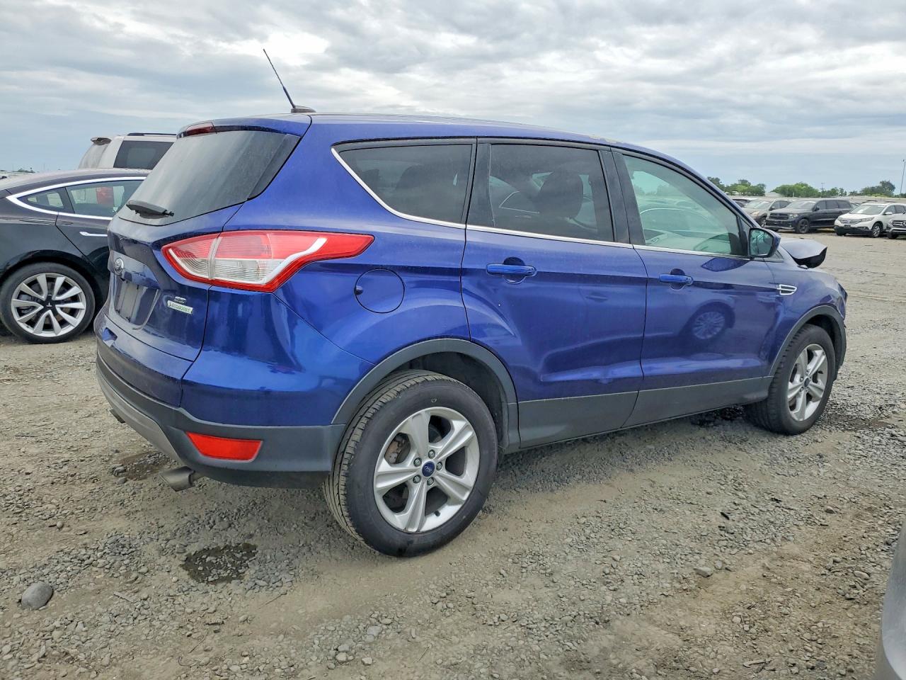 2016 FORD ESCAPE SE photo 5