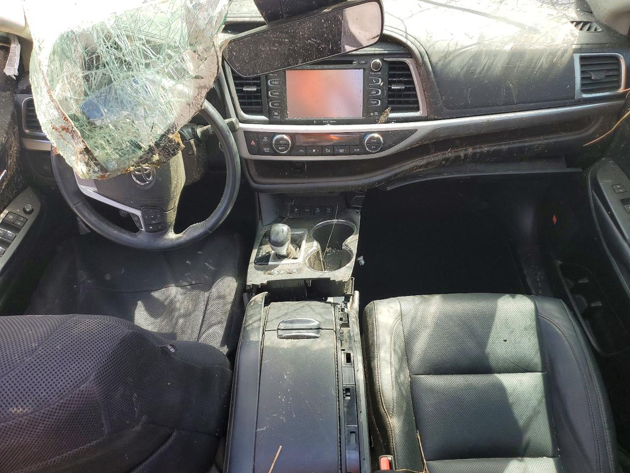 2018 TOYOTA HIGHLANDER LIMITED PLATINUM photo 15