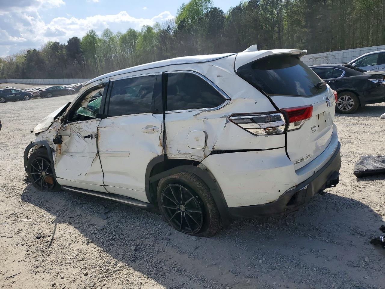 2018 TOYOTA HIGHLANDER LIMITED PLATINUM photo 3