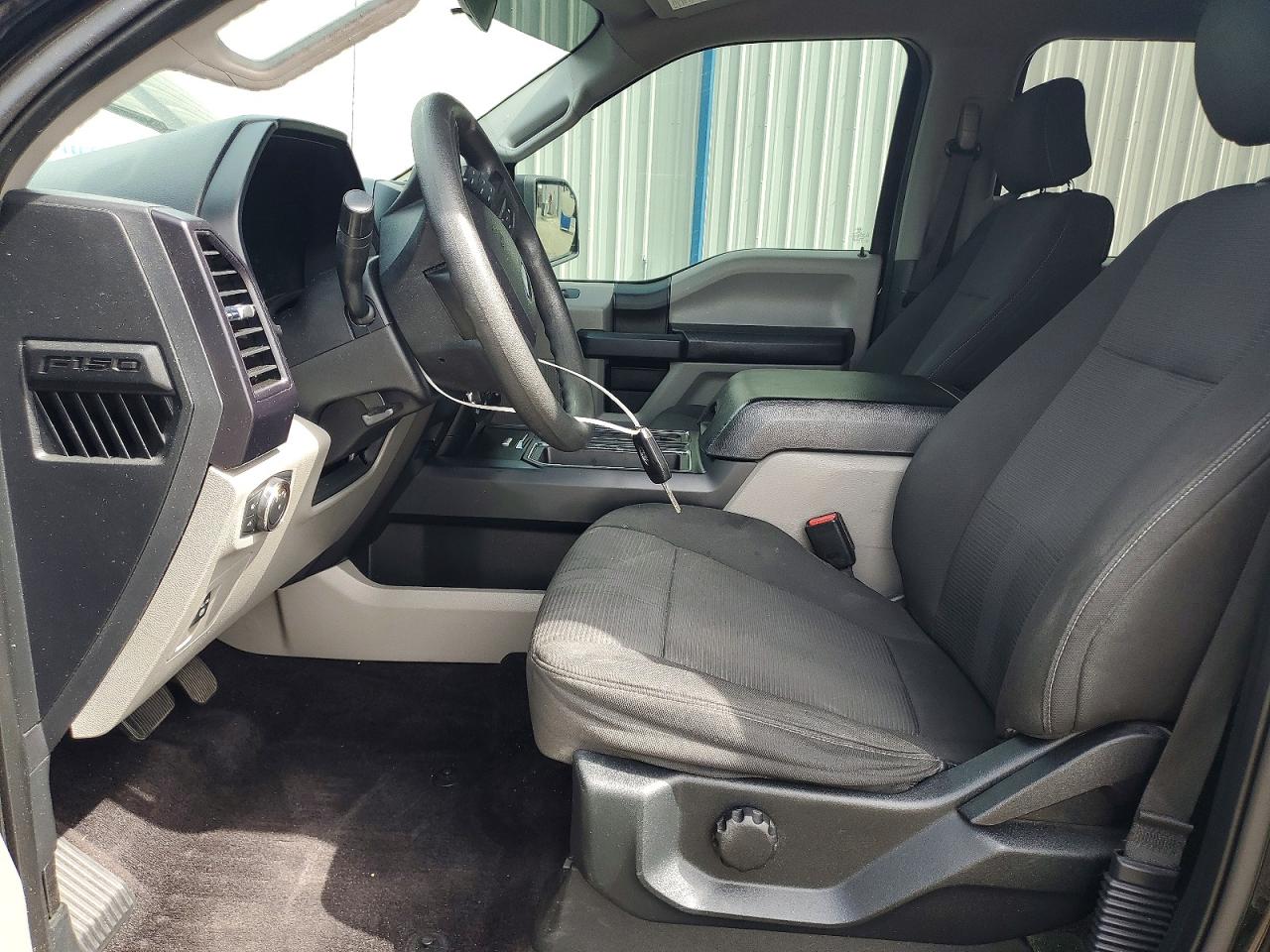 2017 FORD F150 SUPERCREW photo 13