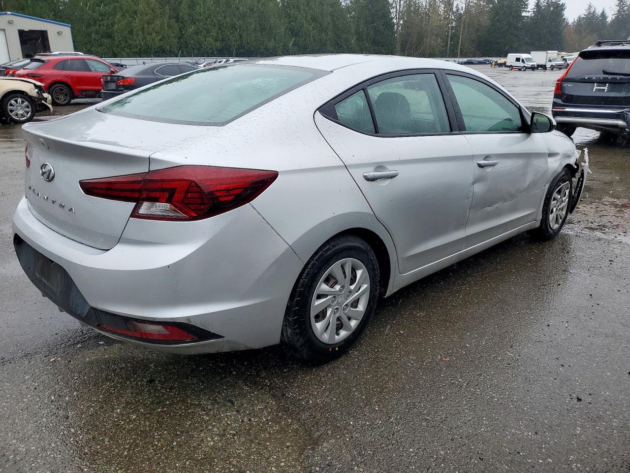 2019 HYUNDAI ELANTRA SE photo 7