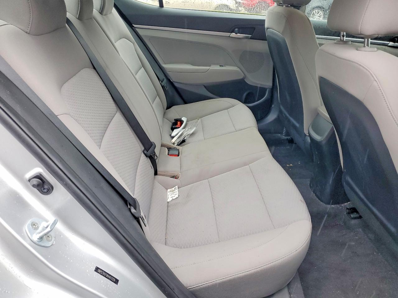 2019 HYUNDAI ELANTRA SE photo 28