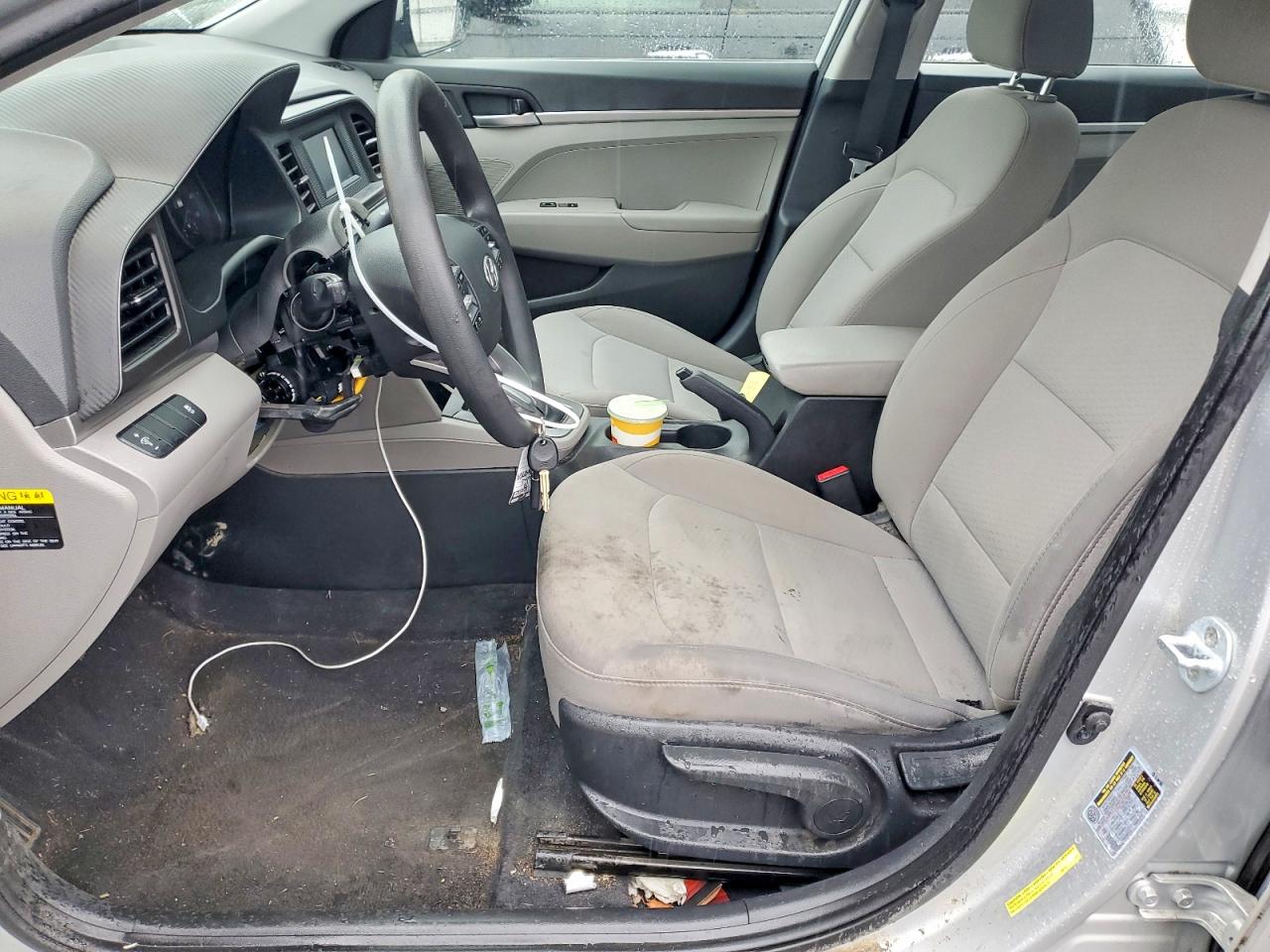 2019 HYUNDAI ELANTRA SE photo 19