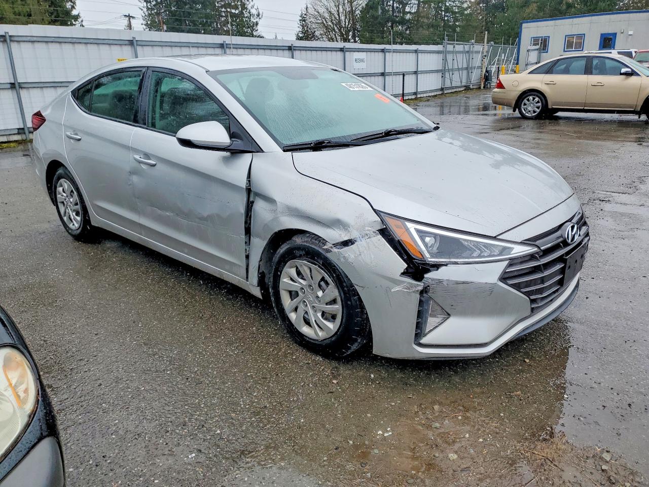 2019 HYUNDAI ELANTRA SE photo 10