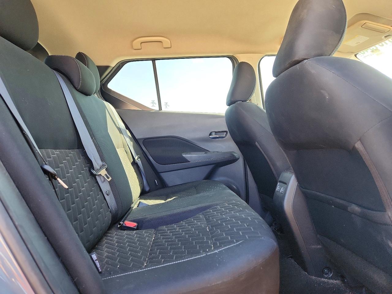 2022 NISSAN KICKS SV photo 21