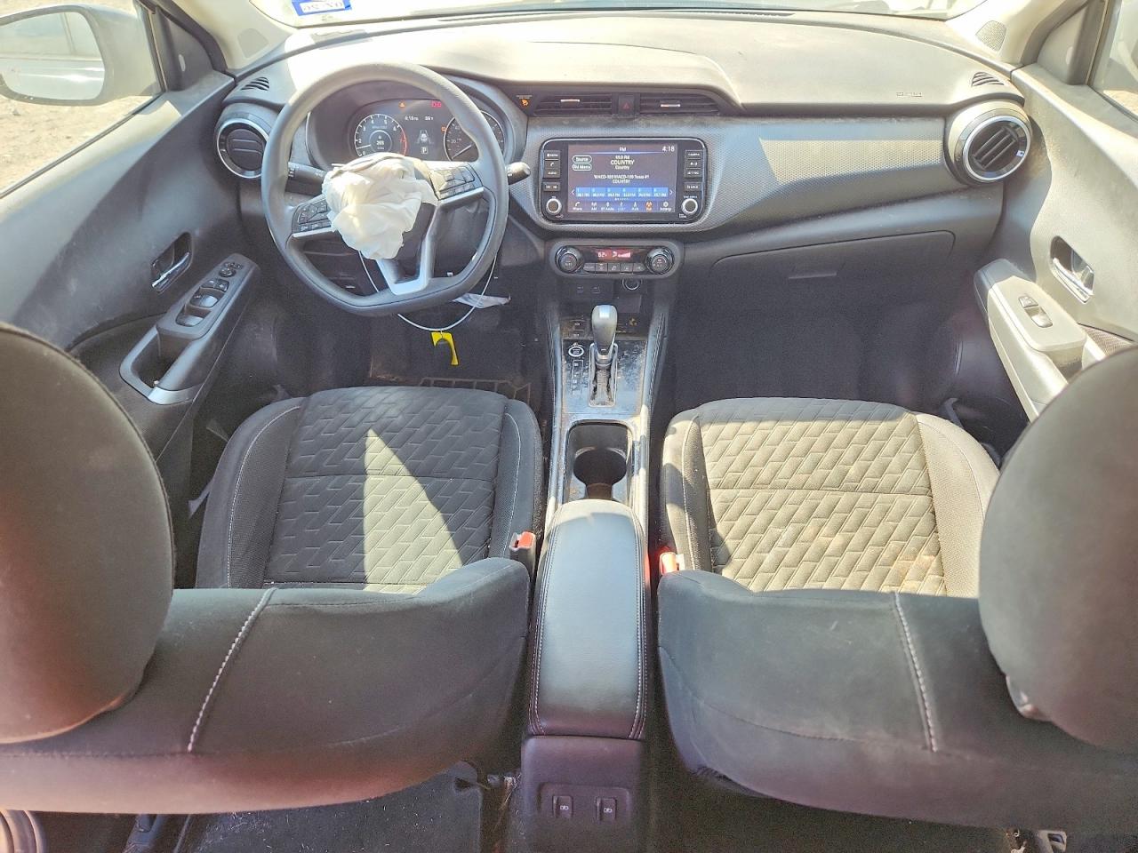 2022 NISSAN KICKS SV photo 15