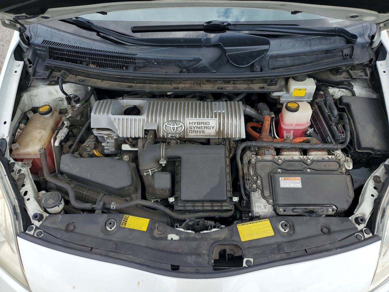 2014 TOYOTA PRIUS TWO photo 31