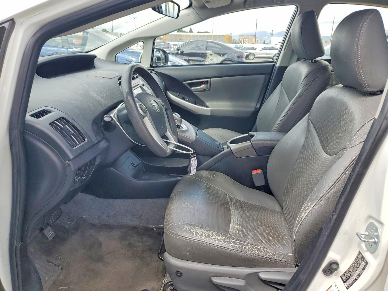 2014 TOYOTA PRIUS TWO photo 19