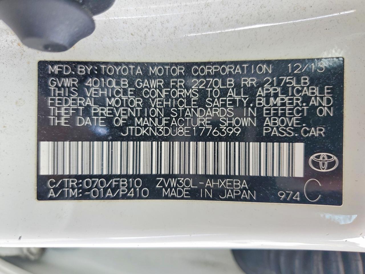 2014 TOYOTA PRIUS TWO photo 37