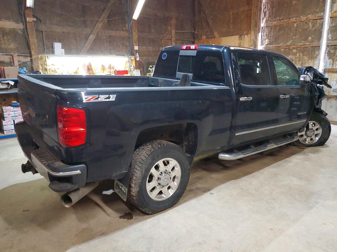2015 CHEVROLET SILVERADO K2500 HEAVY DUTY LTZ photo 3