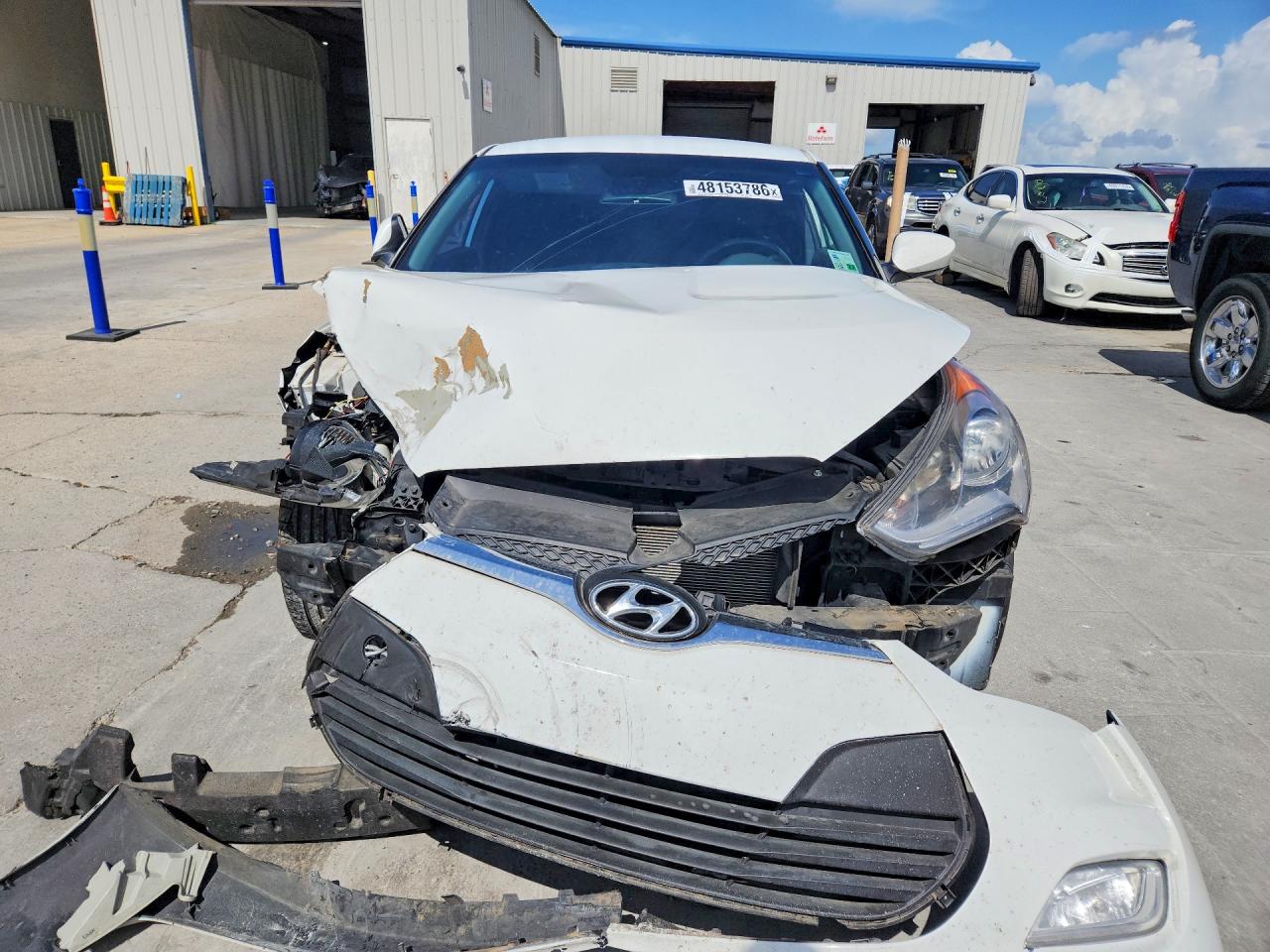 2017 HYUNDAI VELOSTER BASE photo 5