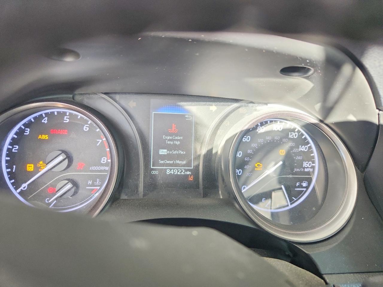2021 TOYOTA CAMRY SE photo 17