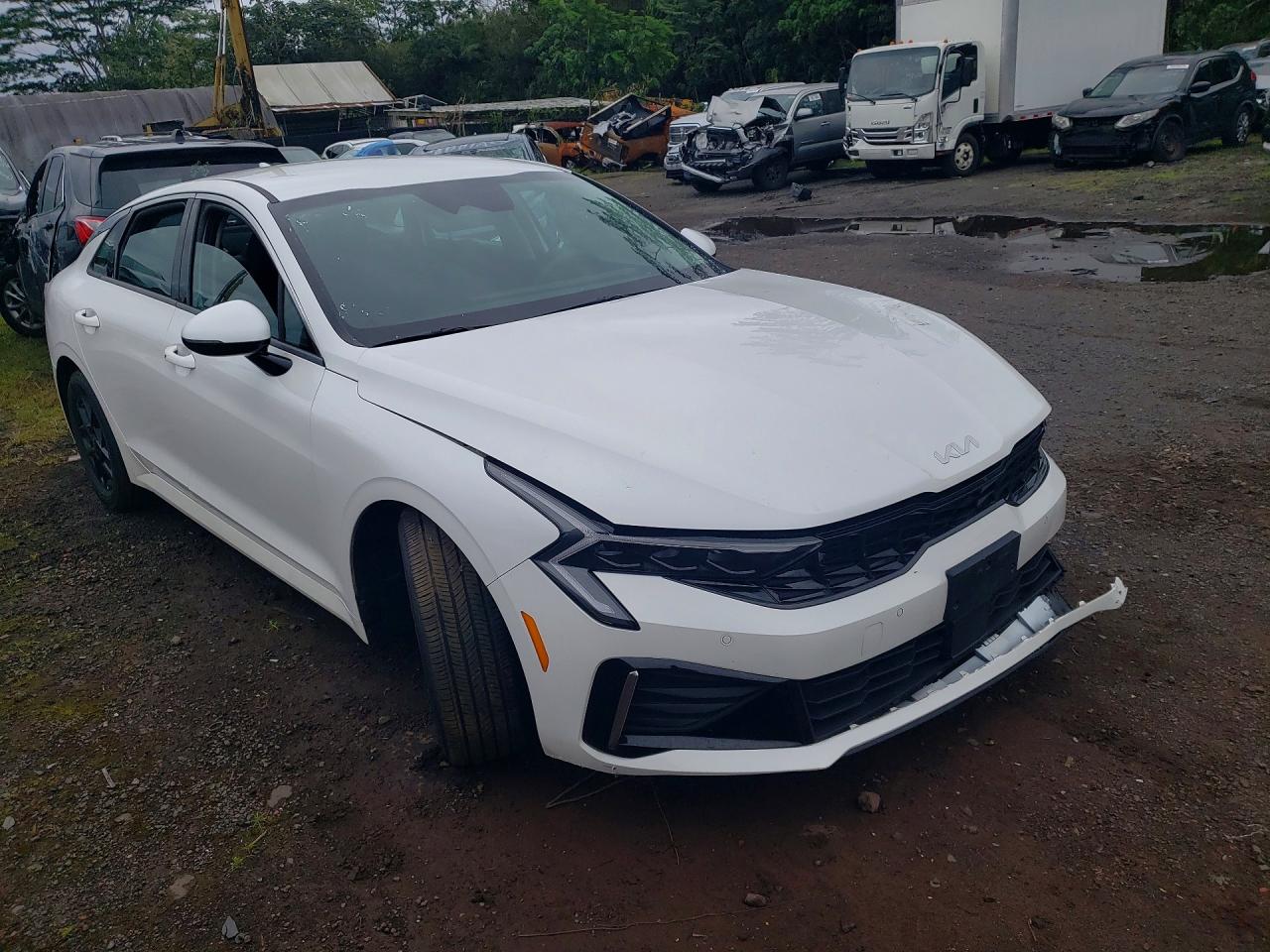 2025 KIA K5 LXS photo 4