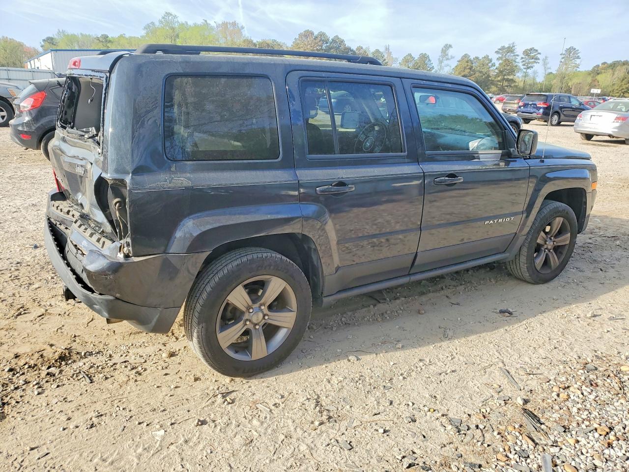 2015 JEEP PATRIOT LATITUDE photo 3