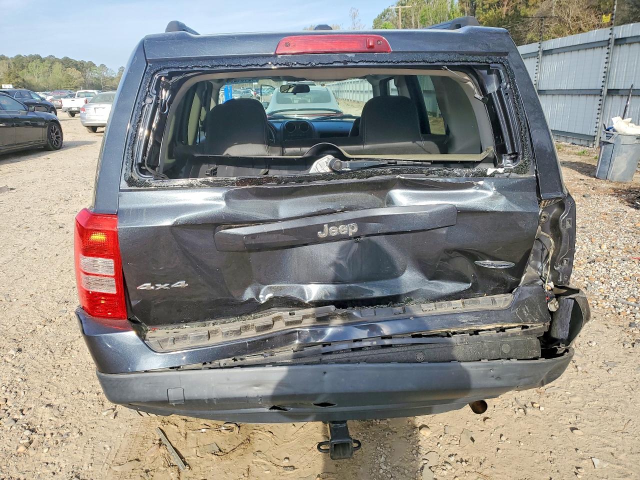 2015 JEEP PATRIOT LATITUDE photo 6