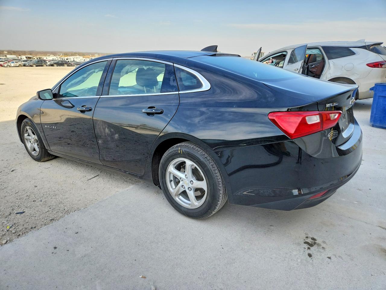 2017 CHEVROLET MALIBU LS photo 3