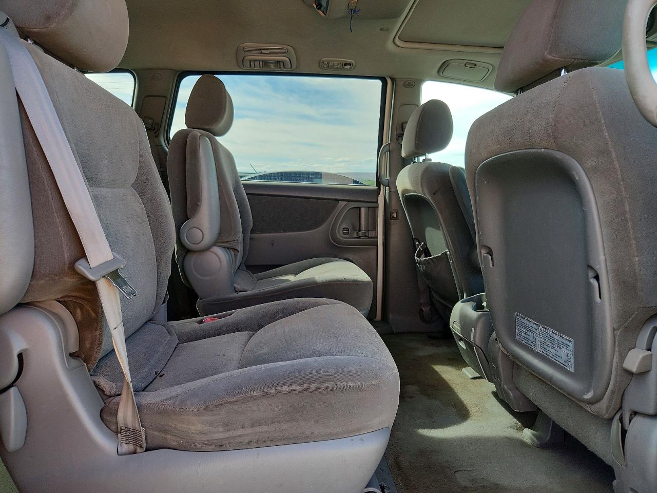 2004 TOYOTA SIENNA XLE 7 PASSENGER photo 31