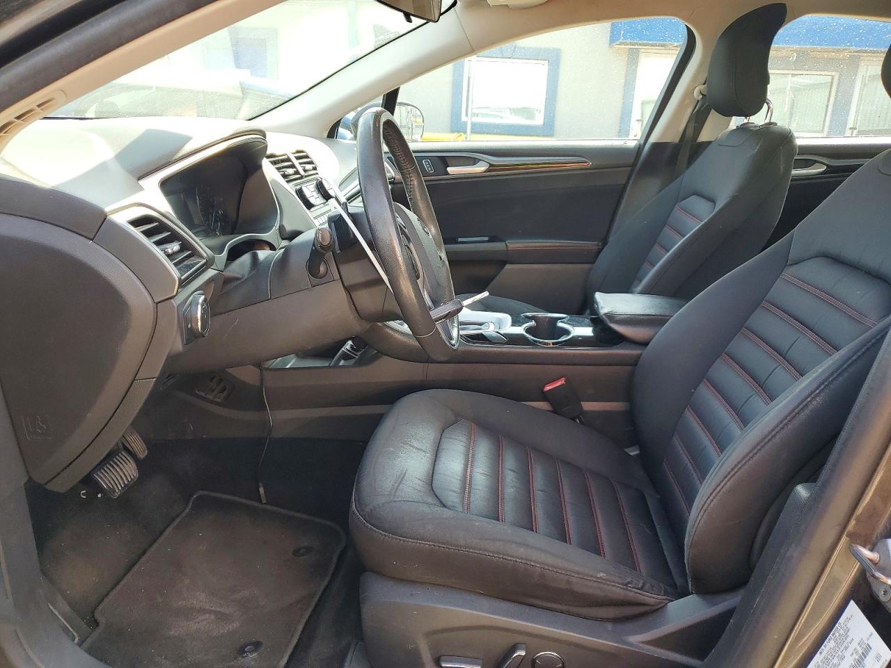2015 FORD FUSION photo 13