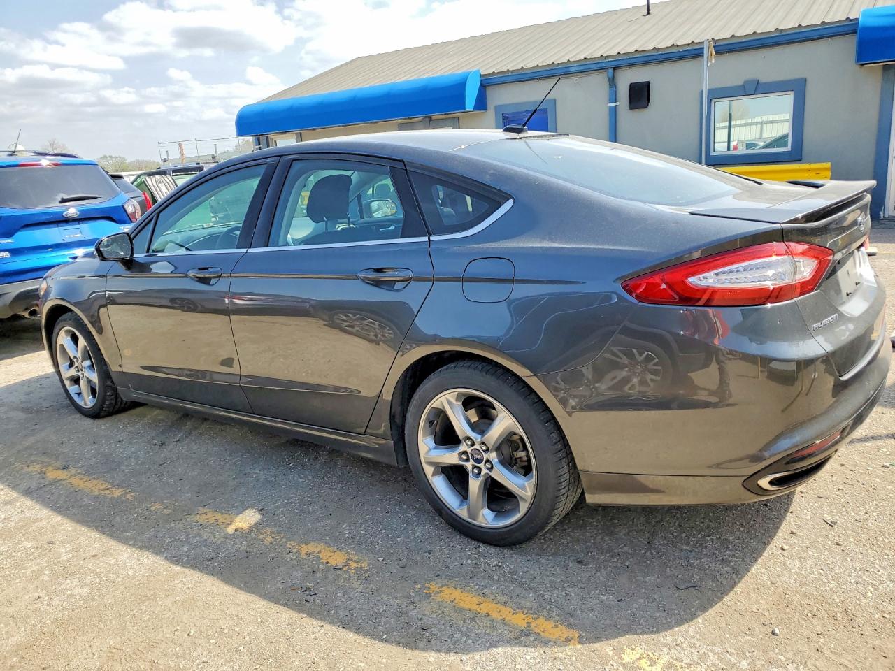 2015 FORD FUSION photo 3
