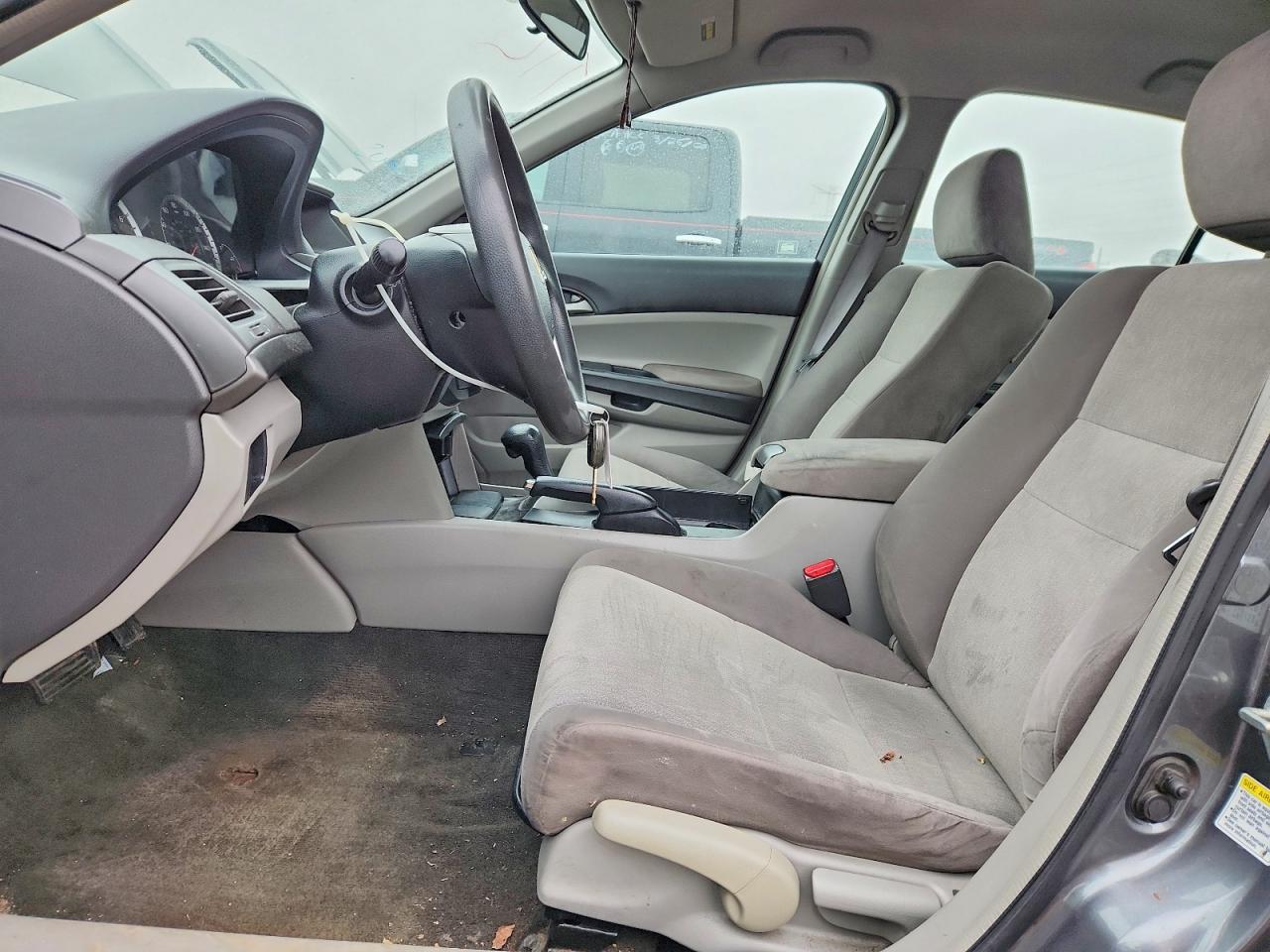 2009 HONDA ACCORD photo 13