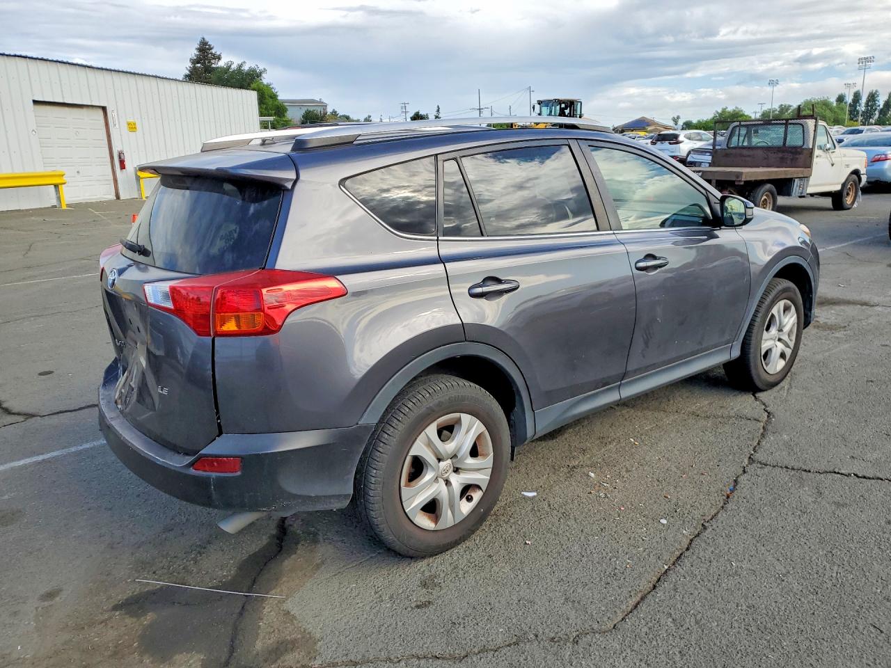 2015 TOYOTA RAV4 LE photo 7