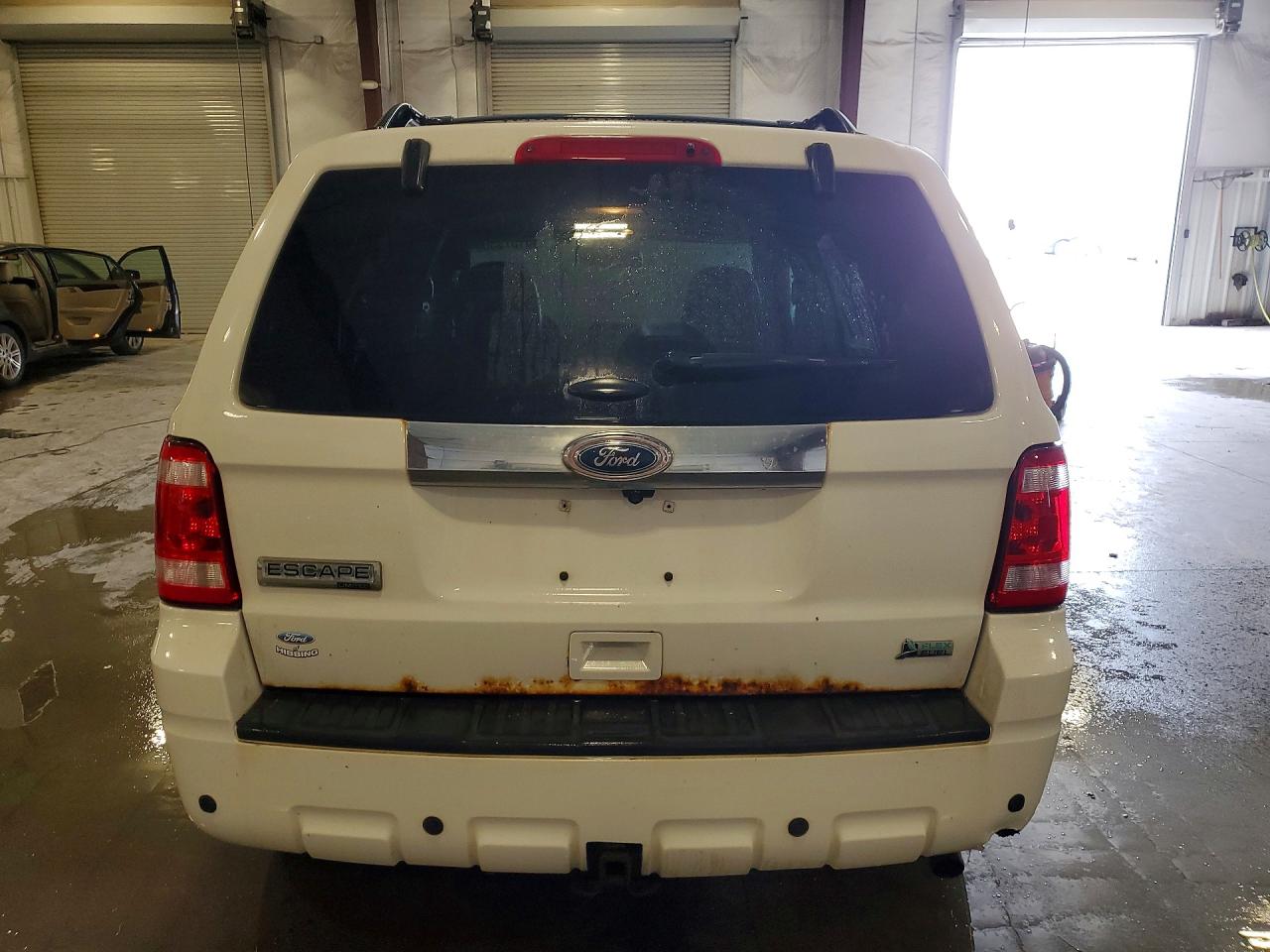 2011 FORD ESCAPE LIMITED photo 11