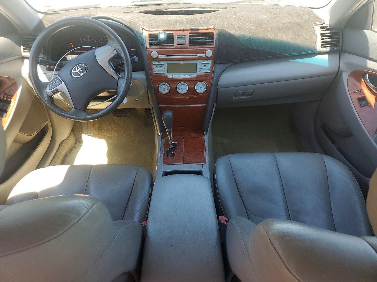 2009 TOYOTA CAMRY LE photo 15