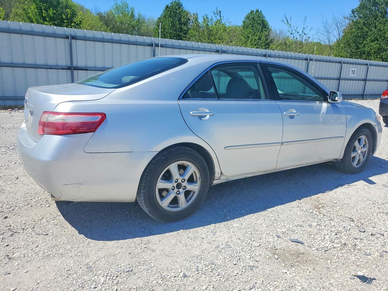 2009 TOYOTA CAMRY LE photo 5