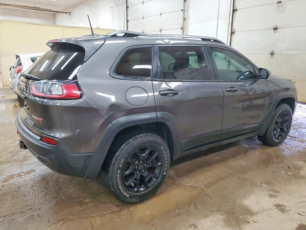 2019 JEEP CHEROKEE TRAILHAWK photo 5