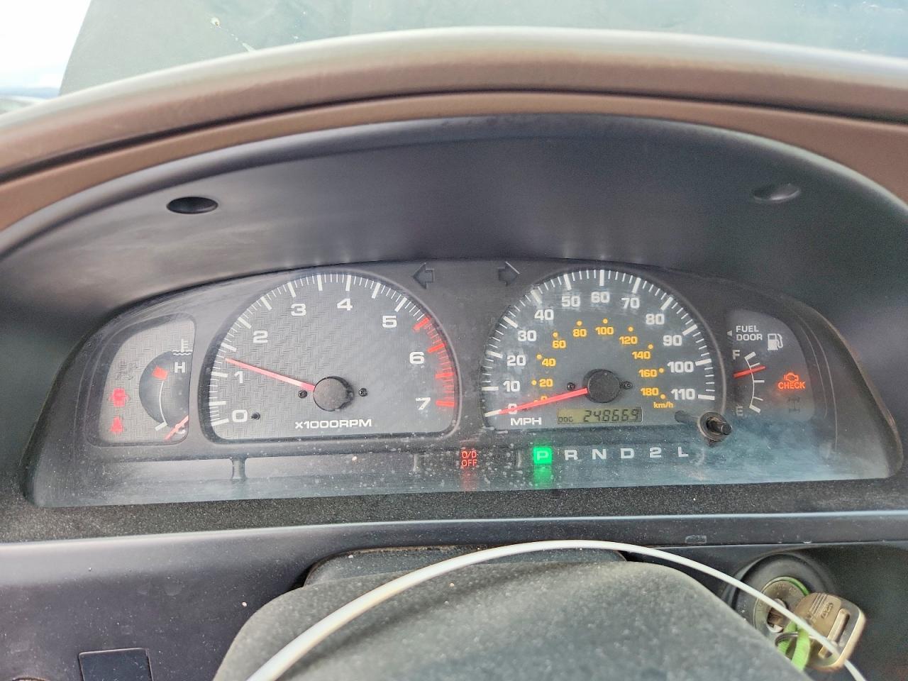 1999 TOYOTA 4RUNNER SR5 photo 9