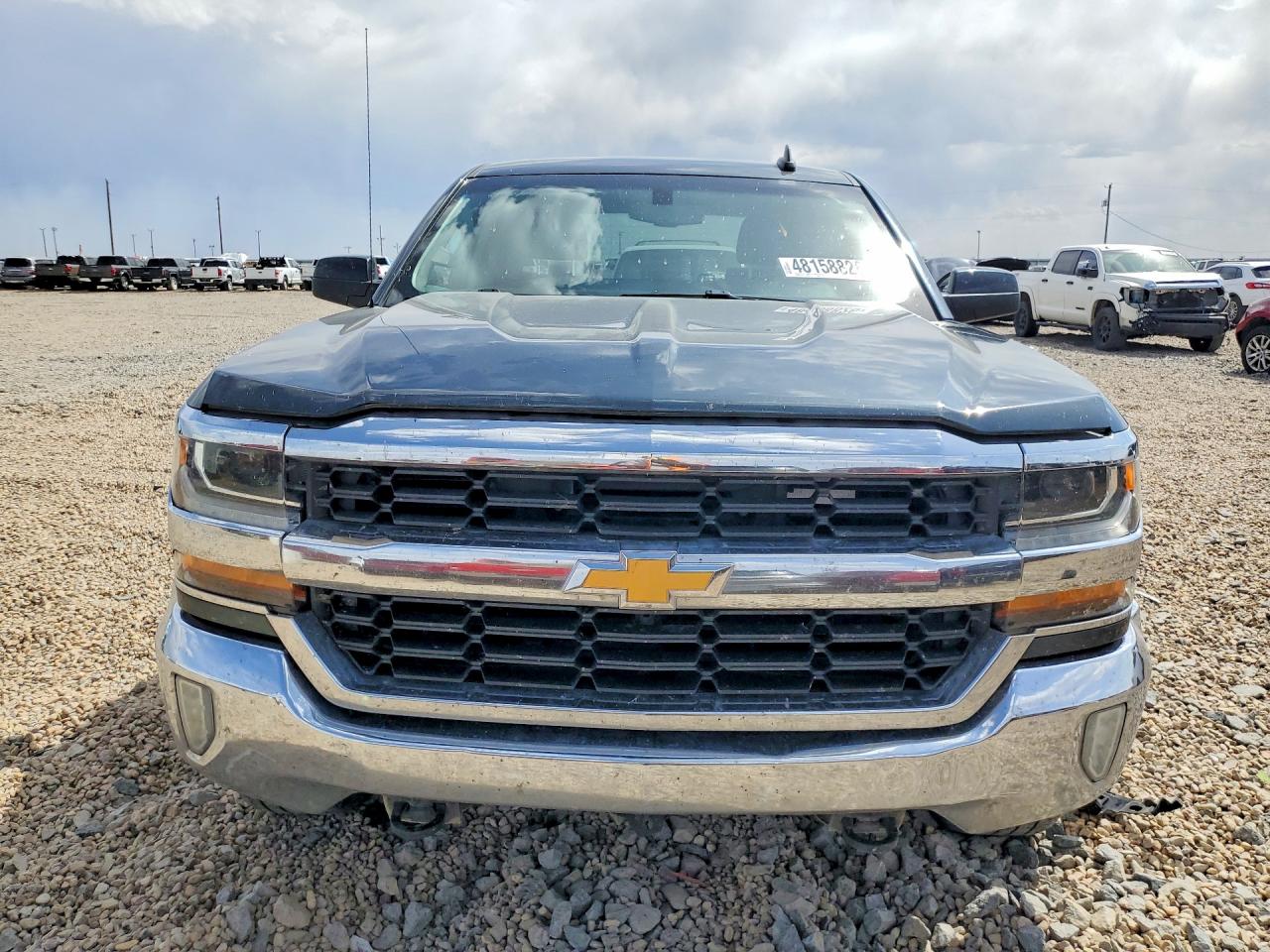 2018 CHEVROLET SILVERADO K1500 LT photo 9