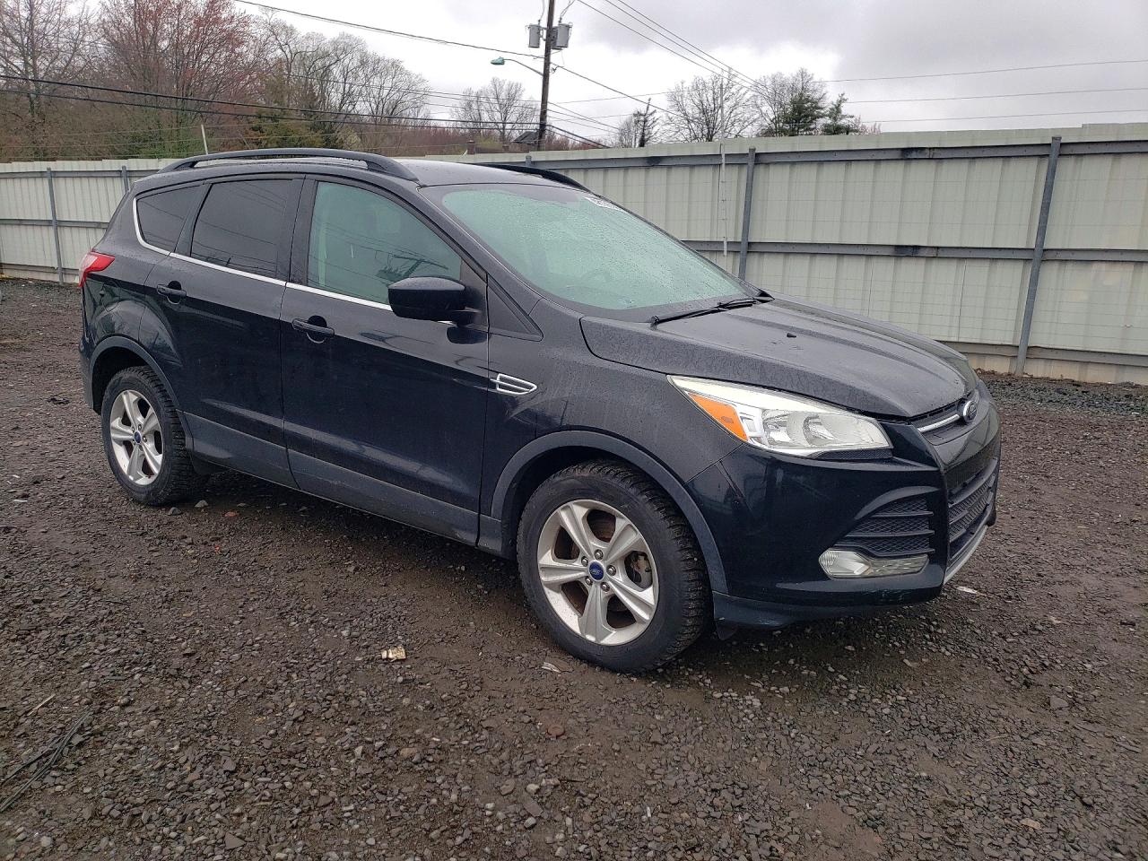 2014 FORD ESCAPE SE photo 4
