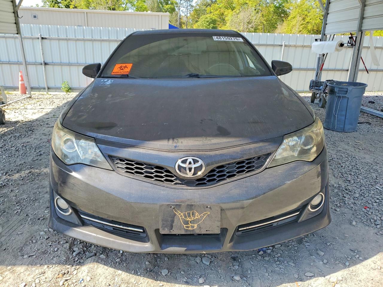 2014 TOYOTA CAMRY SE photo 9