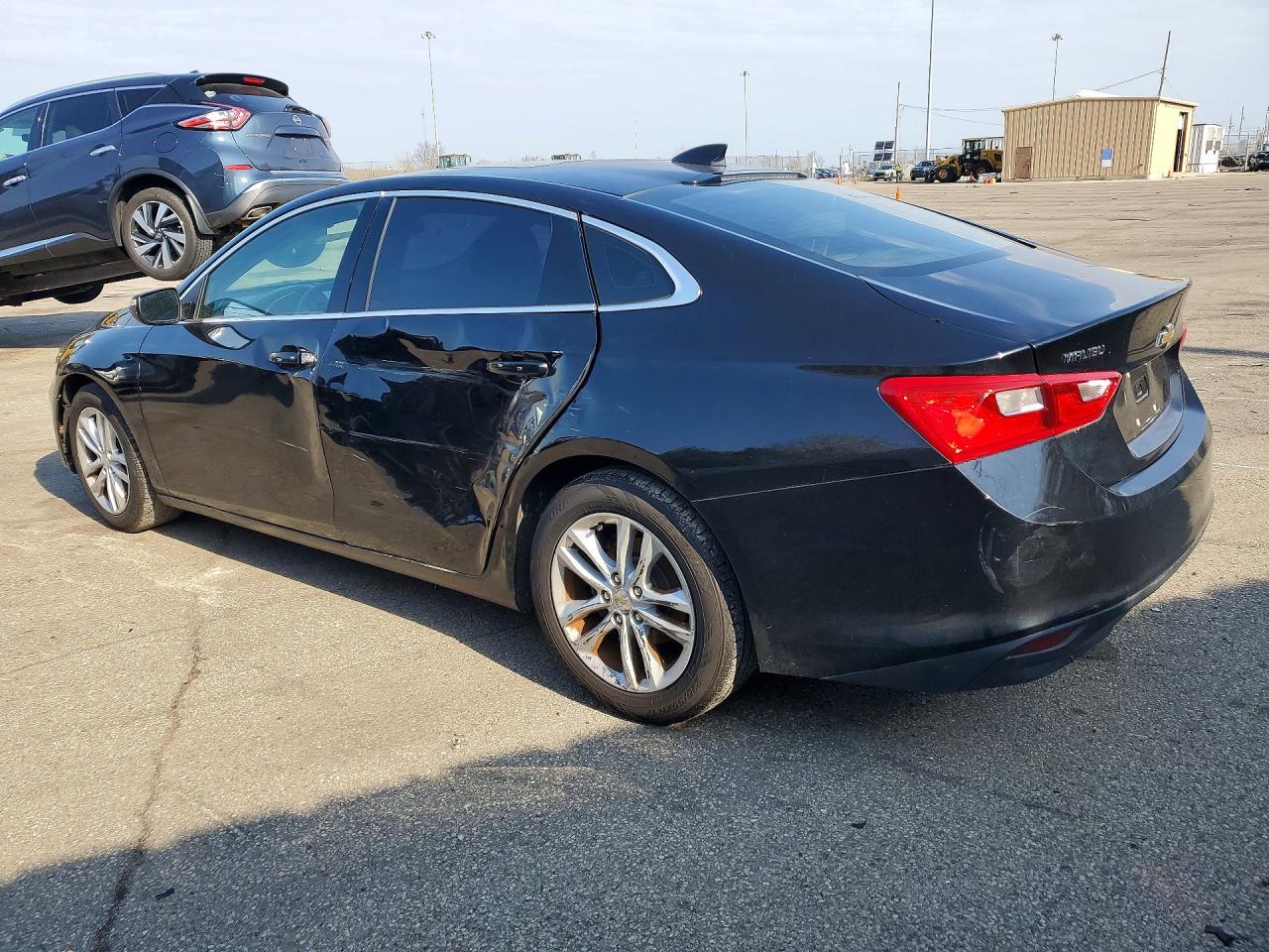 2016 CHEVROLET MALIBU LT photo 3